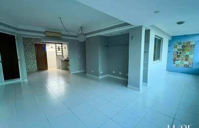 Imagem: O apartamento possui 2 Dormitórios, 2 Banheiros, 2 Vagas na