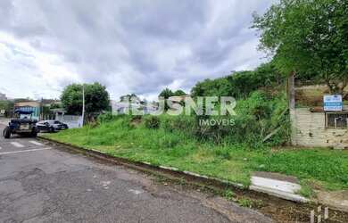 Imagem: O terreno possui 600m² de Área, Imóvel novo e está localizado