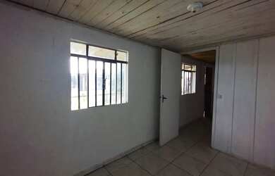 Imagem 5: Casa Terrea com 1 quarto, entrada individual no Jardim Carmela - Campo...