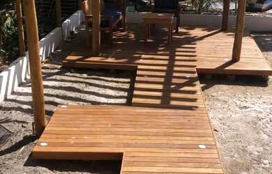 Imagem: A casa possui 3 Dormitórios, 2 Banheiros, 3 Vagas na garagem