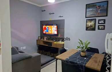 Imagem: O apartamento possui 2 Dormitórios, 1 Banheiro, 1 Vaga na garagem