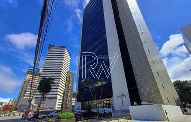 Imagem: O depósito possui 1 Vaga na garagem e 32m² de Área e está