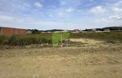 Imagem: O terreno possui 360m² de Área e está localizado em Centro