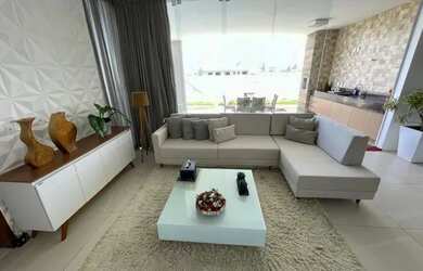 Imagem: A casa em condomínio possui 3 Dormitórios, 4 Banheiros e