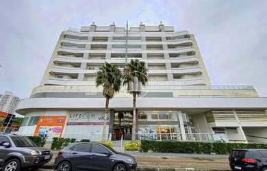 Imagem: O apartamento possui 2 Dormitórios, 2 Banheiros, 3 Vagas na