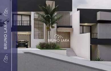 Imagem: A casa possui 3 Dormitórios, 2 Banheiros, 4 Vagas na garagem