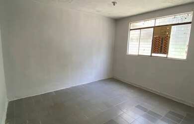 Imagem 5: Casa e terreno 10 x 50. Varanda, 5 Vagas na garageme3 Dormitórios
