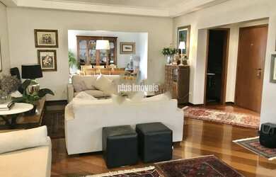 Imagem: O apartamento possui 4 Dormitórios, 4 Banheiros, 4 Vagas na