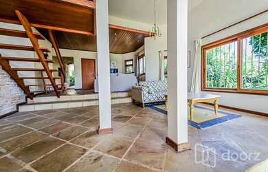 Imagem 6: Imóvel na Dr. Pitrez com 4 dormitórios e 329m²