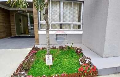 Imagem: O apartamento possui 2 Dormitórios, 1 Banheiro, 5 Vagas na