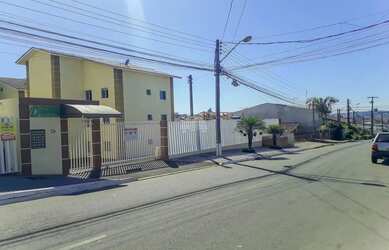 Imagem: O apartamento possui 3 Dormitórios, 1 Banheiro, 1 Vaga na garagem