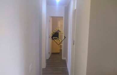 Imagem: O apartamento possui 3 Dormitórios, 1 Banheiro, 1 Vaga na garagem