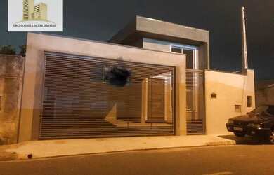 Imagem 1: Linda Casa no Villa Branca