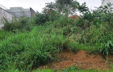 Imagem: O terreno possui 550m² de Área e está localizado em Ibituruna