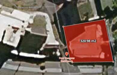 Imagem 3: Lote em condomínio para venda com 320 metros quadrados em Butiatuvinha...