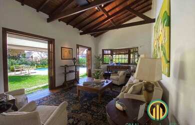 Imagem: A casa em condomínio possui 4 Dormitórios, 5 Banheiros, 5