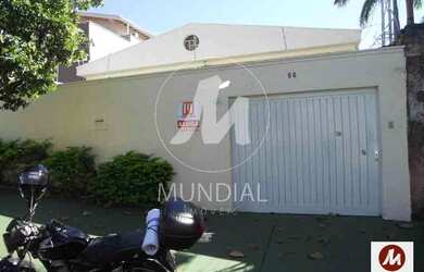 Imagem: O depósito possui 2 Vagas na garagem, 166m² de Área e está