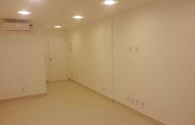 Imagem: O depósito possui 1 Vaga na garagem, 28m² de Área e está