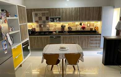 Imagem 2: Casa Park Ville. Piscina, Churrasqueira, Área de serviçoe137m² de Área