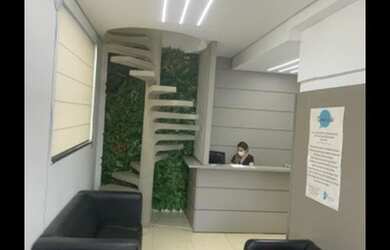 Imagem: O depósito possui 3 Vagas na garagem, 16m² de Área e está