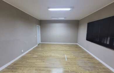 Imagem 7: Linda casa para locação na Avenida Jesuino Marcondes Machado