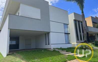 Imagem: A casa em condomínio possui 3 Dormitórios, 5 Banheiros, 4