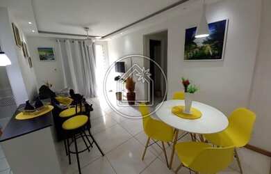 Imagem: O apartamento possui 1 Dormitório, 1 Banheiro, 1 Vaga na garagem