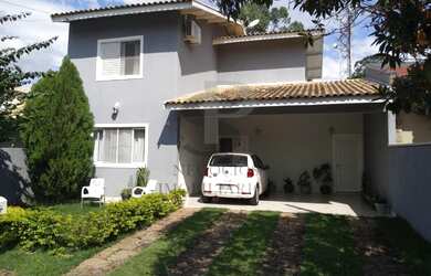 Imagem: A casa em condomínio possui 4 Dormitórios, 4 Banheiros, 4