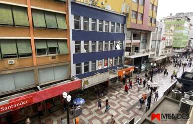 Imagem: O apartamento possui 3 Dormitórios, 1 Banheiro e 85m² de Área