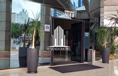 Imagem: O depósito possui 4 Vagas na garagem, 156m² de Área e está