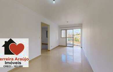 Imagem: O apartamento possui 2 Dormitórios, 1 Banheiro, 1 Vaga na garagem