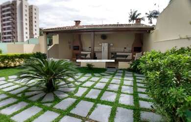 Imagem: O apartamento possui 2 Dormitórios, 1 Banheiro, 2 Vagas na