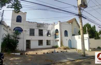 Imagem: O depósito possui 5 Vagas na garagem, 991m² de Área e está