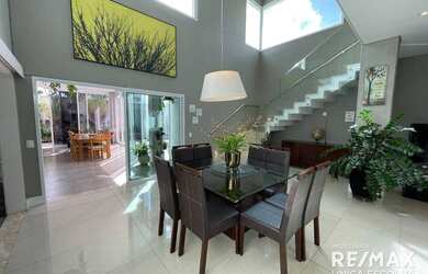 Imagem: A casa em condomínio possui 3 Dormitórios, 5 Banheiros, 4