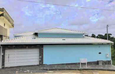 Imagem: A casa possui 5 Dormitórios, 3 Banheiros, 5 Vagas na garagem