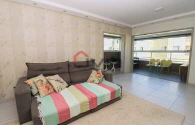 Imagem: O apartamento à venda possui 3 Dormitórios, 2 Banheiros, 2