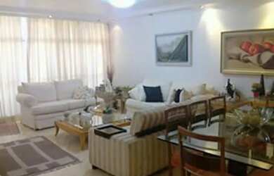 Imagem: O apartamento possui 3 Dormitórios, 1 Banheiro, 2 Vagas na