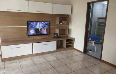 Imagem: A casa possui 3 Dormitórios, 2 Banheiros, 1 Vaga na garagem