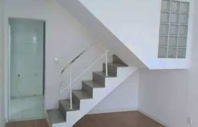 Imagem: A casa em condomínio possui 3 Dormitórios, 2 Banheiros, 1