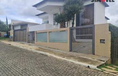 Imagem: A casa em condomínio possui 4 Dormitórios, 4 Banheiros, 3