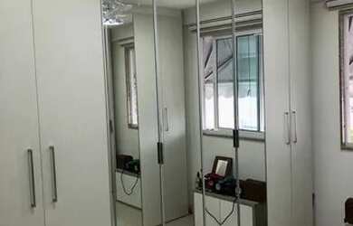 Imagem: O apartamento possui 3 Dormitórios, 2 Banheiros, 2 Vagas na