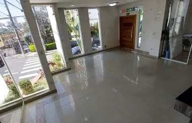 Imagem: O depósito possui 2 Vagas na garagem e 80m² de Área e está