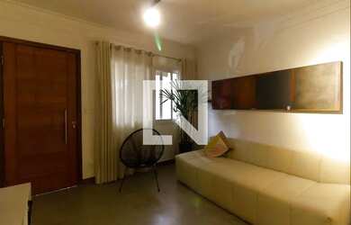 Imagem: A casa possui 2 Dormitórios, 2 Banheiros, 1 Vaga na garagem