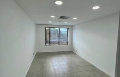 Imagem: O depósito possui 1 Vaga na garagem, 36m² de Área, Imóvel