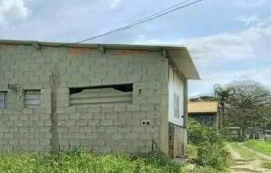 Imagem 2: Salão com terreno medindo no total 5 por 25 Beira mar em Peruíbe