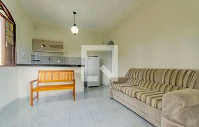 Imagem: O apartamento possui 1 Dormitório, 1 Banheiro, 70m² de Área