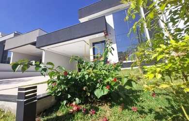 Imagem: A casa em condomínio possui 3 Dormitórios, 4 Banheiros, 4