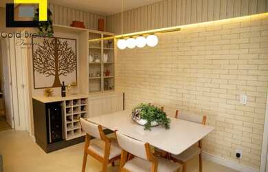 Imagem: O apartamento possui 2 Dormitórios, 2 Banheiros, 2 Vagas na