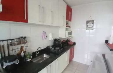 Imagem: O apartamento possui 1 Dormitório, 1 Banheiro, 1 Vaga na garagem