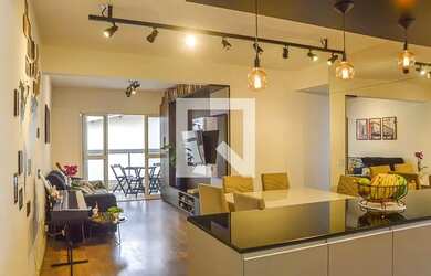 Imagem: O apartamento possui 3 Dormitórios, 3 Banheiros, 2 Vagas na